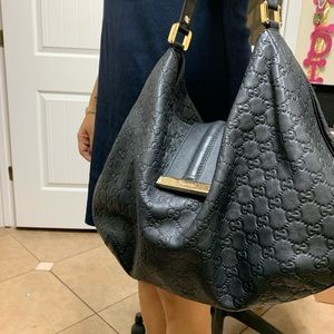 Black Gucci in great conditions!!